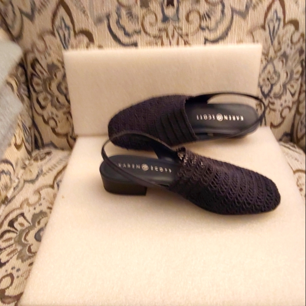 Navy blue summer sandal.  Low heel